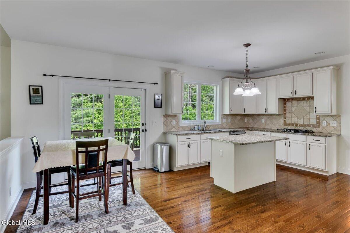 15 Foxhound Circle Mechanicville NY 12118