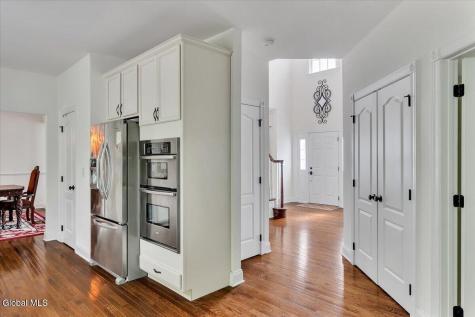 15 Foxhound Circle Mechanicville NY 12118