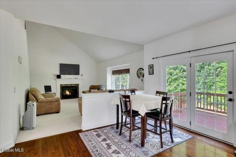 15 Foxhound Circle Mechanicville NY 12118