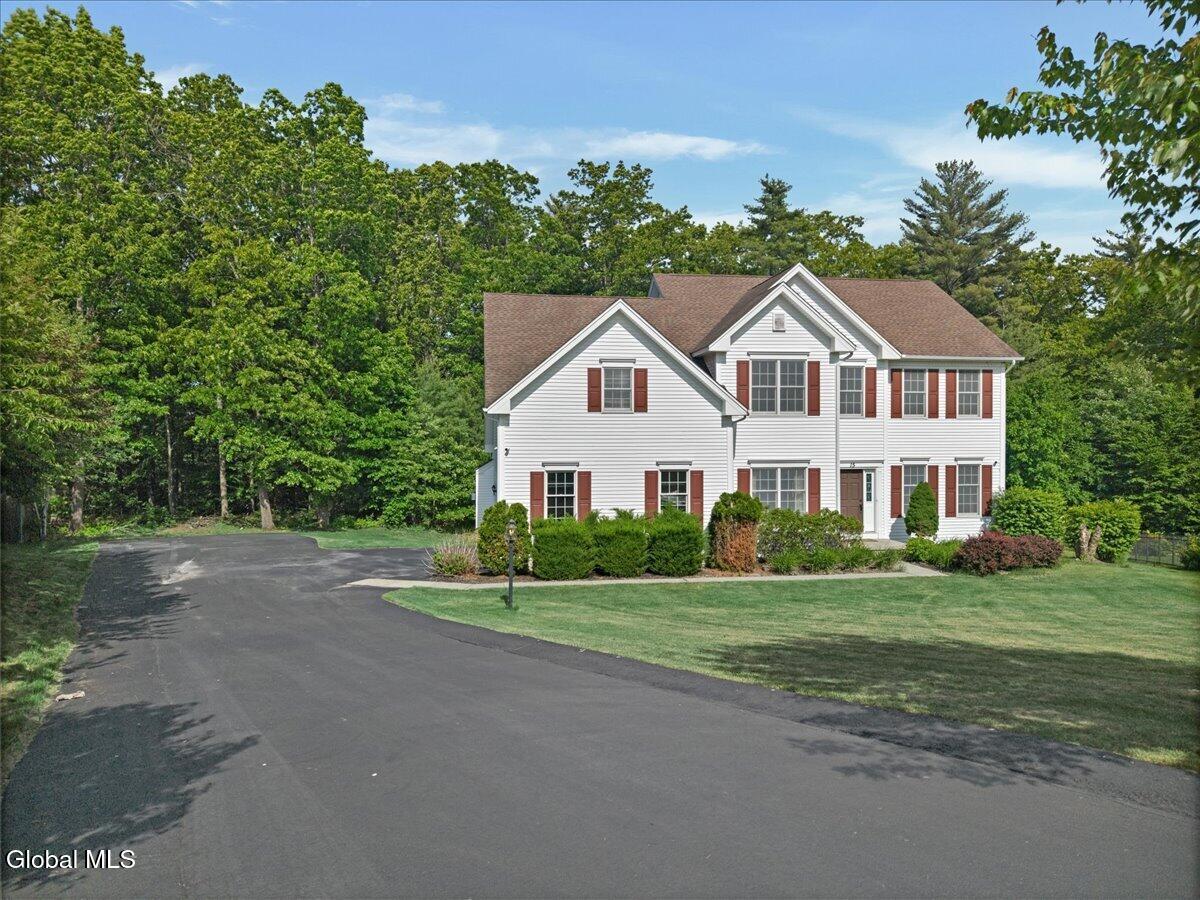 15 Foxhound Circle Mechanicville NY 12118