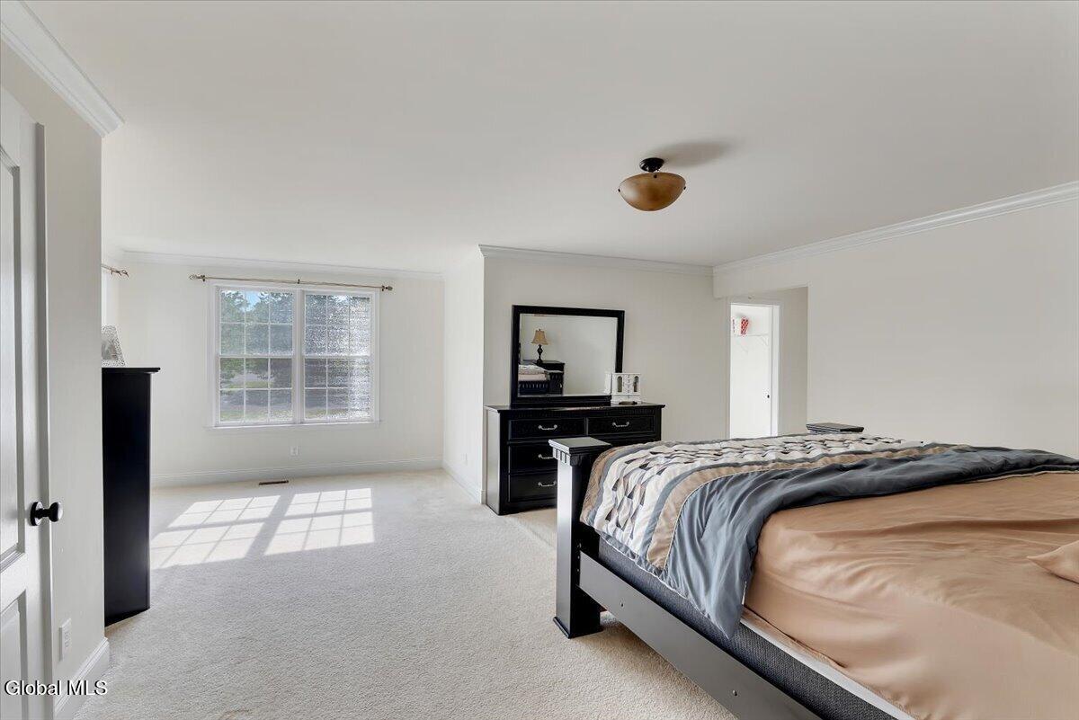 15 Foxhound Circle Mechanicville NY 12118