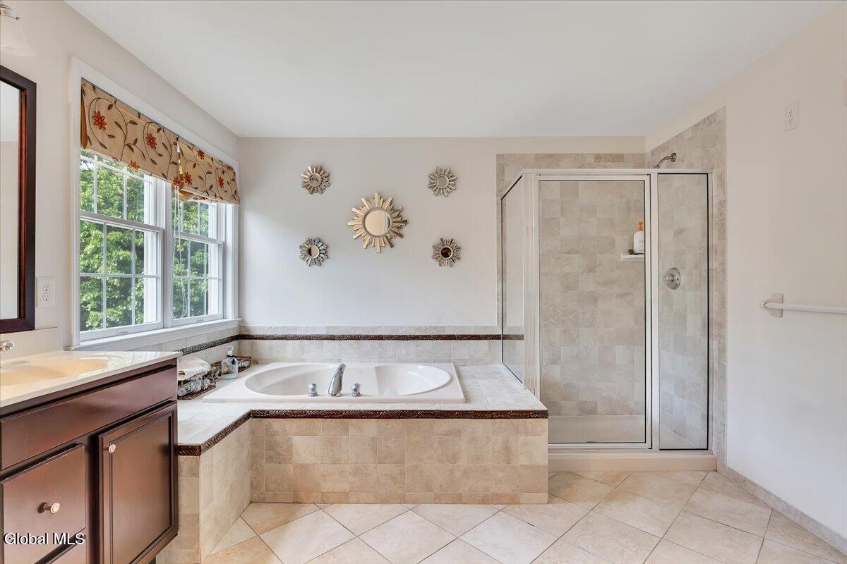 15 Foxhound Circle Mechanicville NY 12118