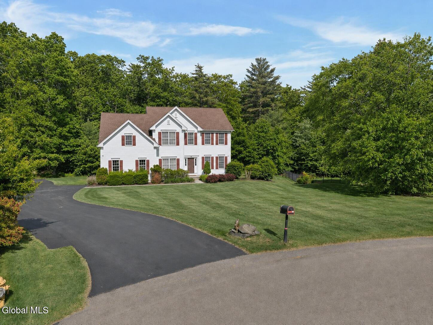 15 Foxhound Circle Mechanicville NY 12118