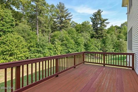 15 Foxhound Circle Mechanicville NY 12118