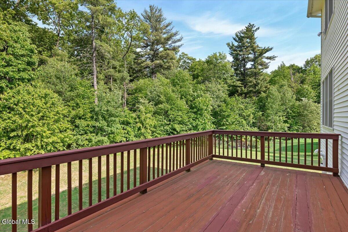 15 Foxhound Circle Mechanicville NY 12118