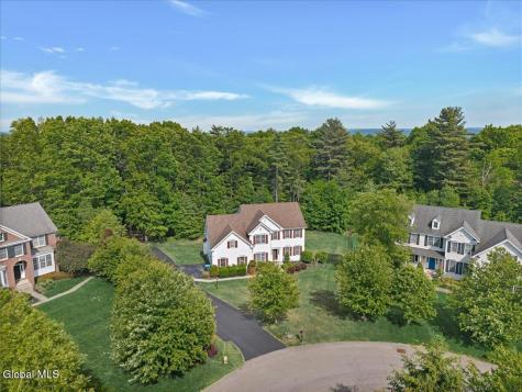 15 Foxhound Circle Mechanicville NY 12118