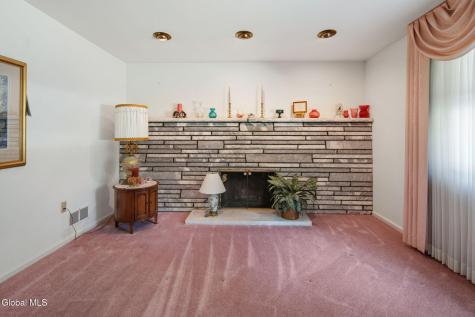 1984 Van Antwerp Road Schenectady NY 12309