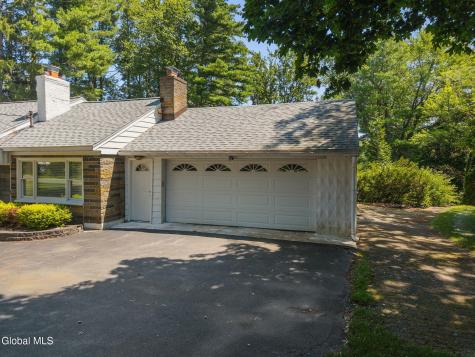 1984 Van Antwerp Road Schenectady NY 12309