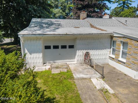 1984 Van Antwerp Road Schenectady NY 12309