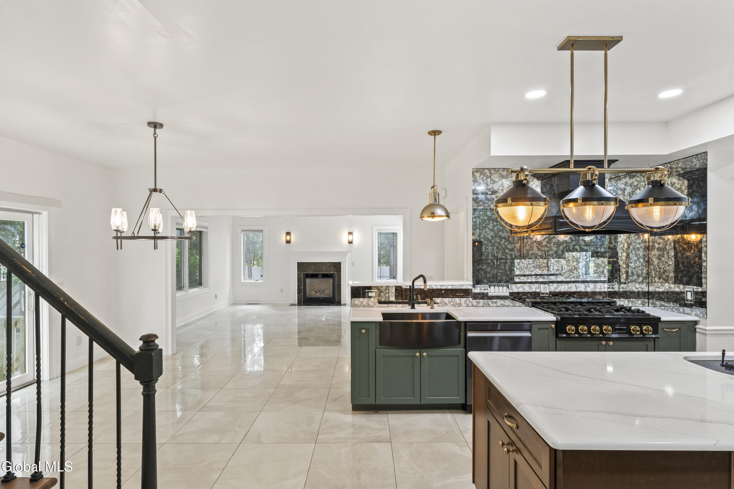 1 Pinecrest Drive Niskayuna NY 12309