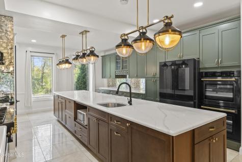 1 Pinecrest Drive Niskayuna NY 12309