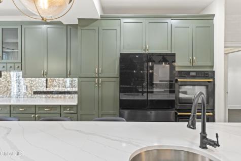 1 Pinecrest Drive Niskayuna NY 12309