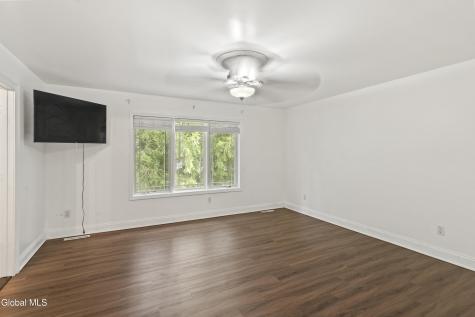 1 Pinecrest Drive Niskayuna NY 12309