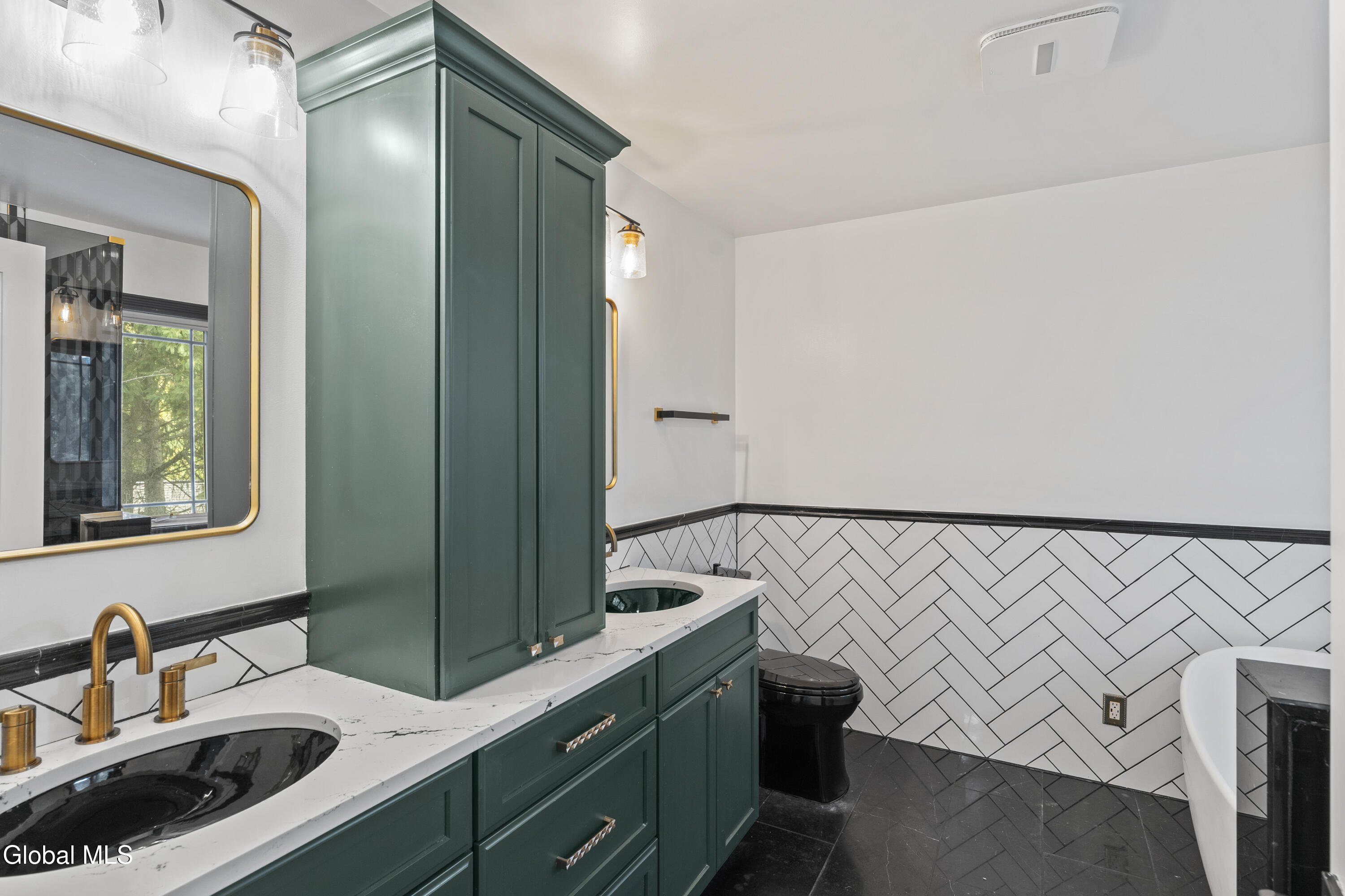 1 Pinecrest Drive Niskayuna NY 12309
