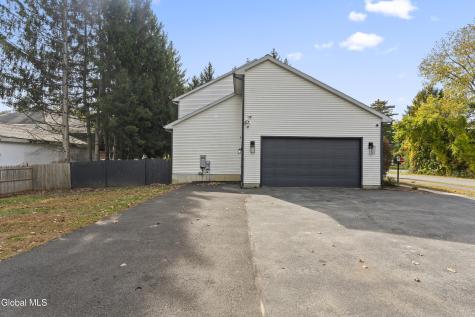 1 Pinecrest Drive Niskayuna NY 12309
