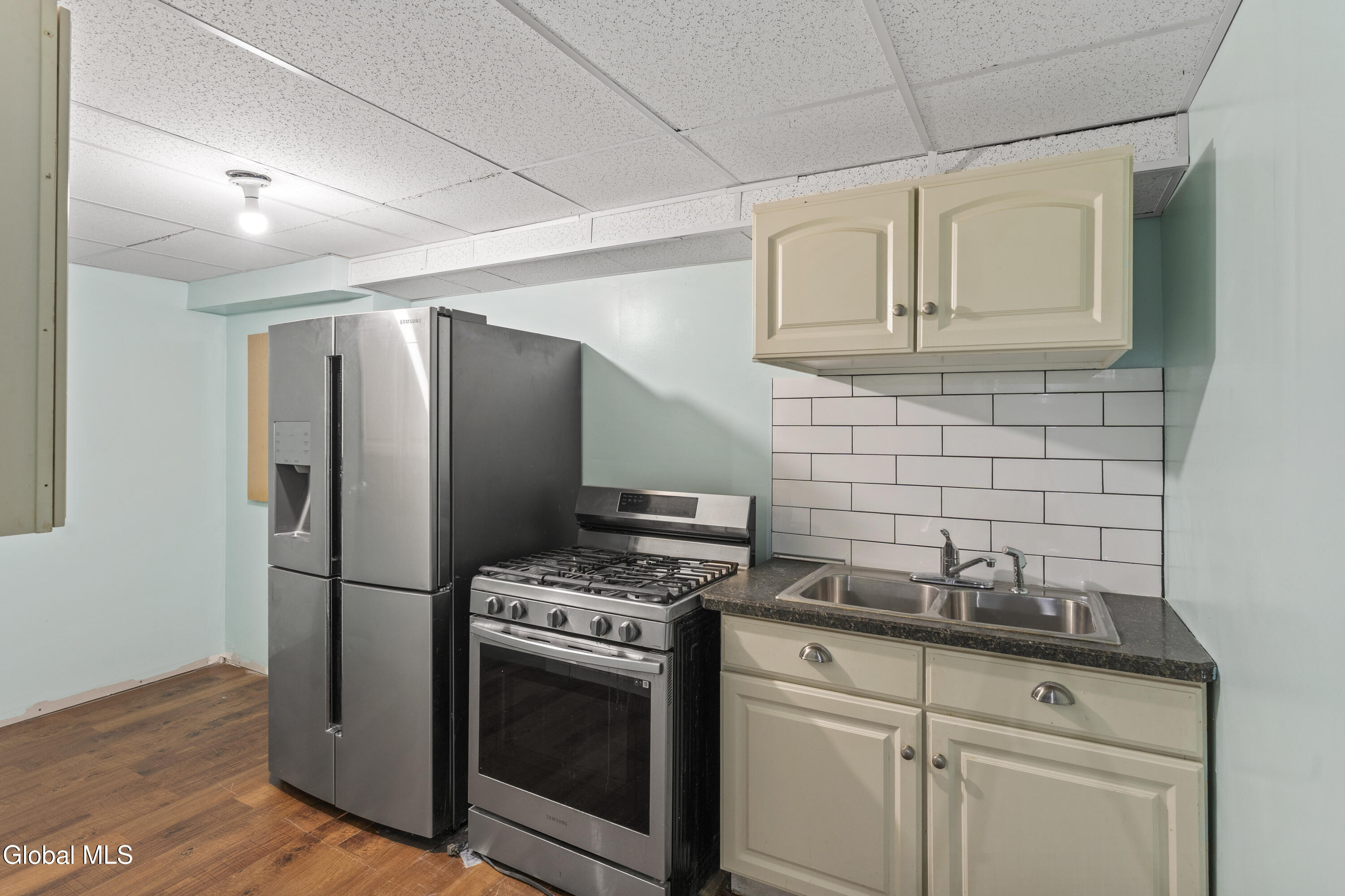 1 Pinecrest Drive Niskayuna NY 12309