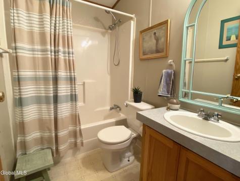 4 Lower Heights Road Edinburg NY 12835