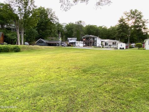4 Lower Heights Road Edinburg NY 12835