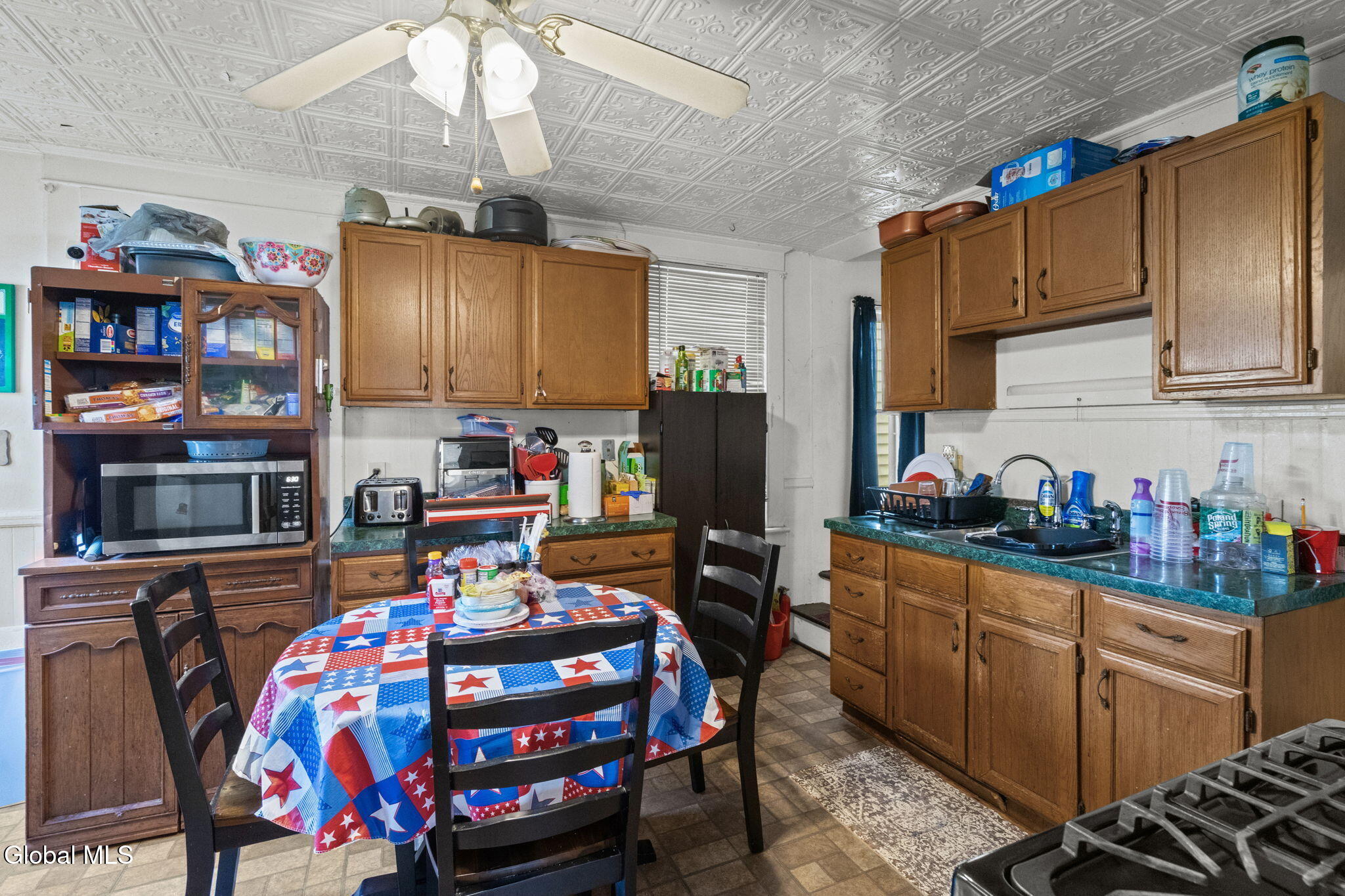 446 7th Avenue Troy NY 12182
