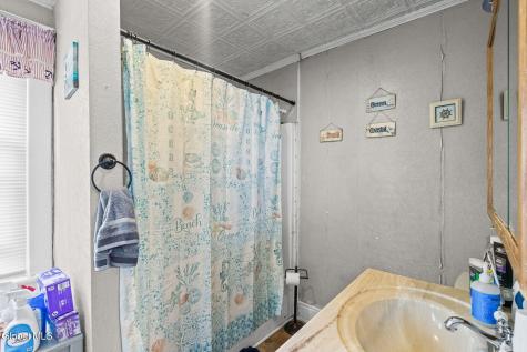446 7th Avenue Troy NY 12182