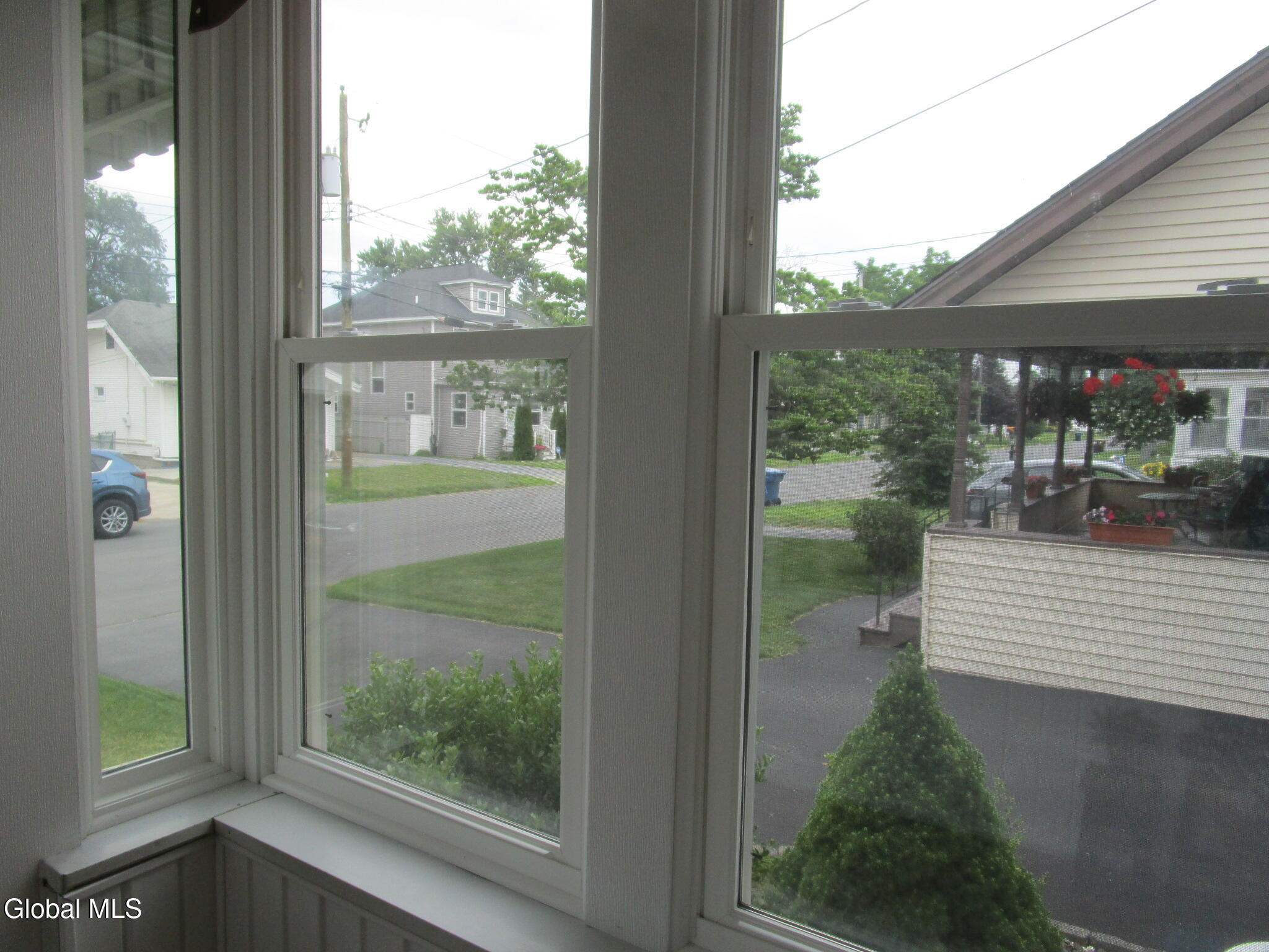 3025 Cox Avenue Schenectady NY 12306