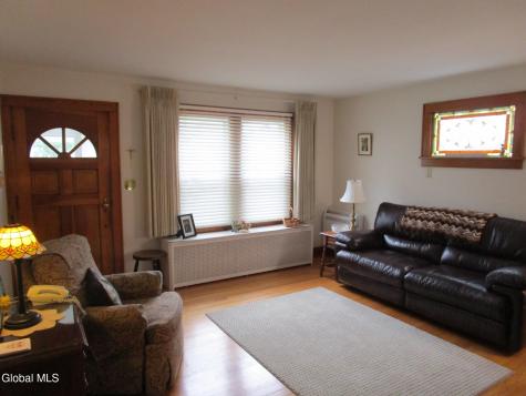 3025 Cox Avenue Schenectady NY 12306