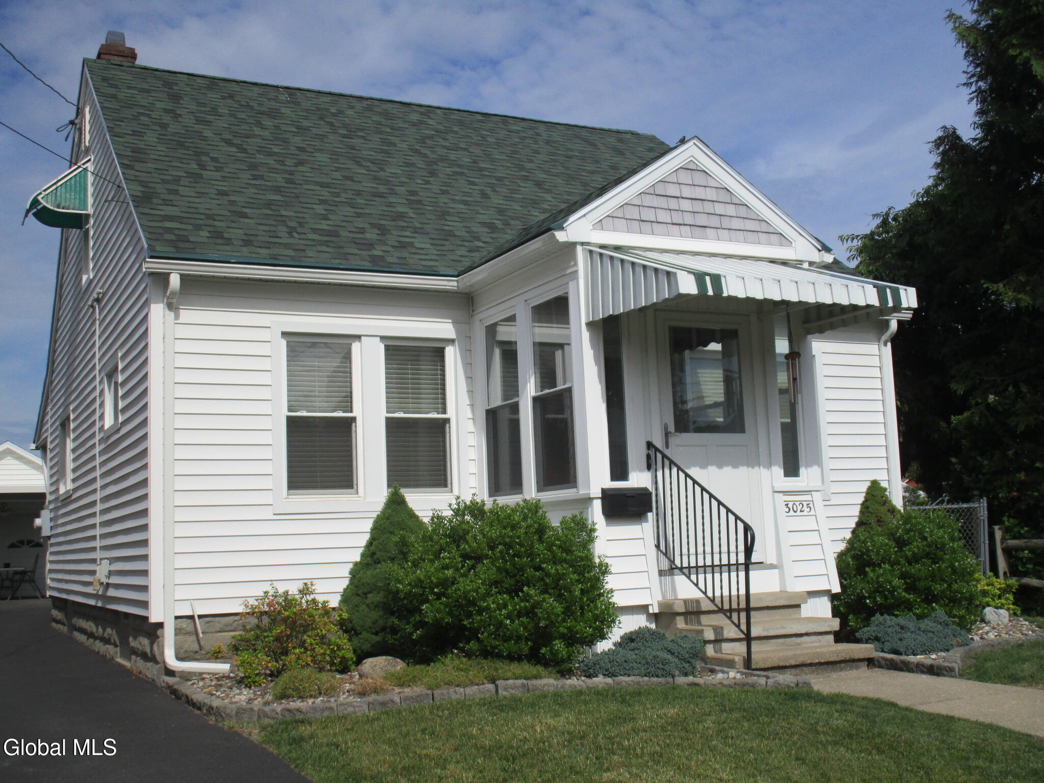 3025 Cox Avenue Schenectady NY 12306