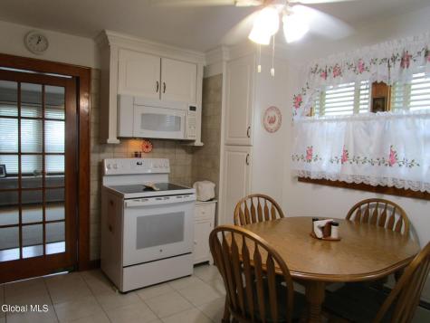 3025 Cox Avenue Schenectady NY 12306