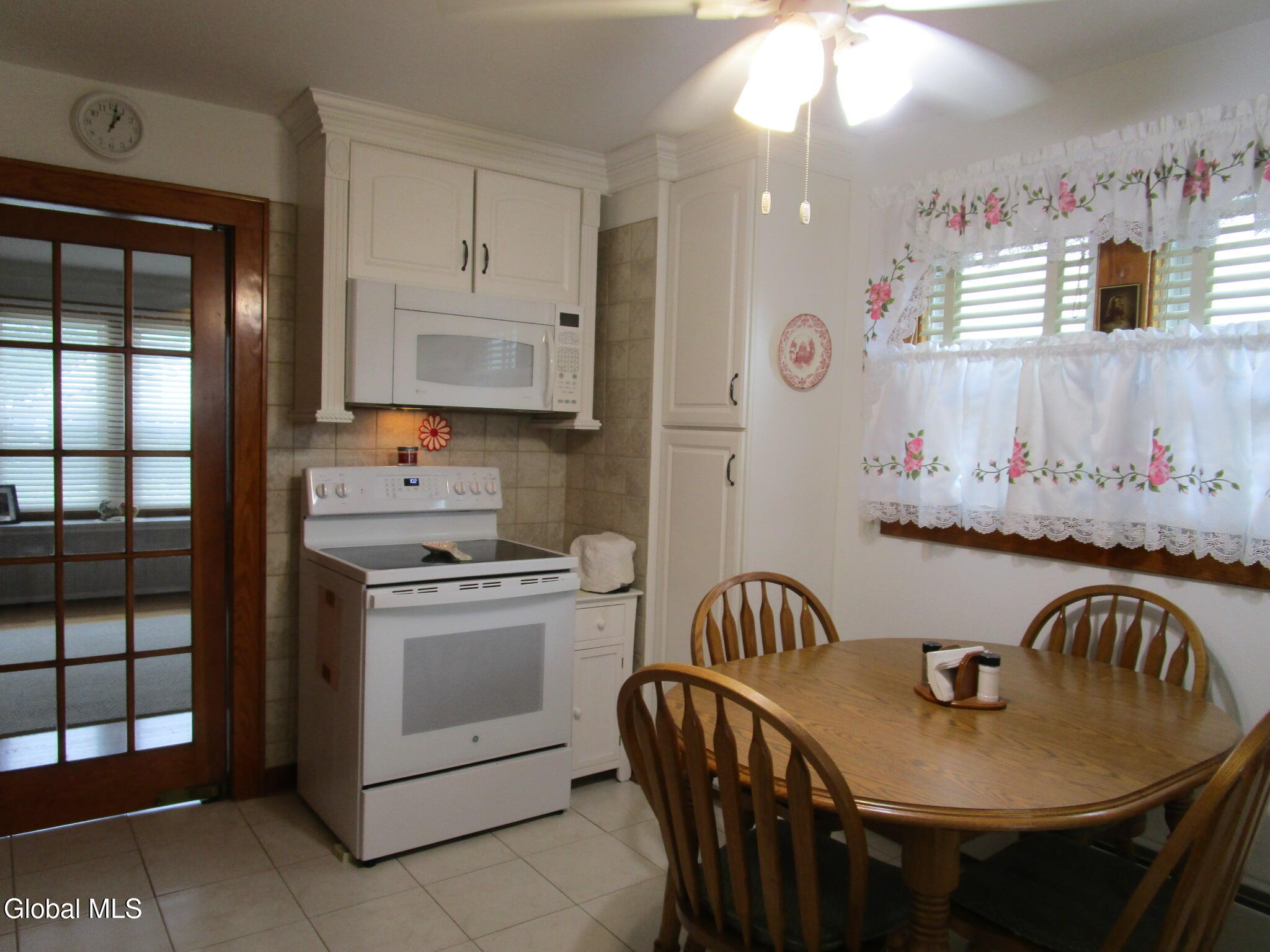 3025 Cox Avenue Schenectady NY 12306