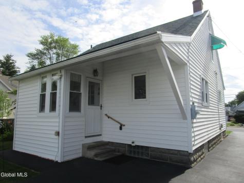 3025 Cox Avenue Schenectady NY 12306