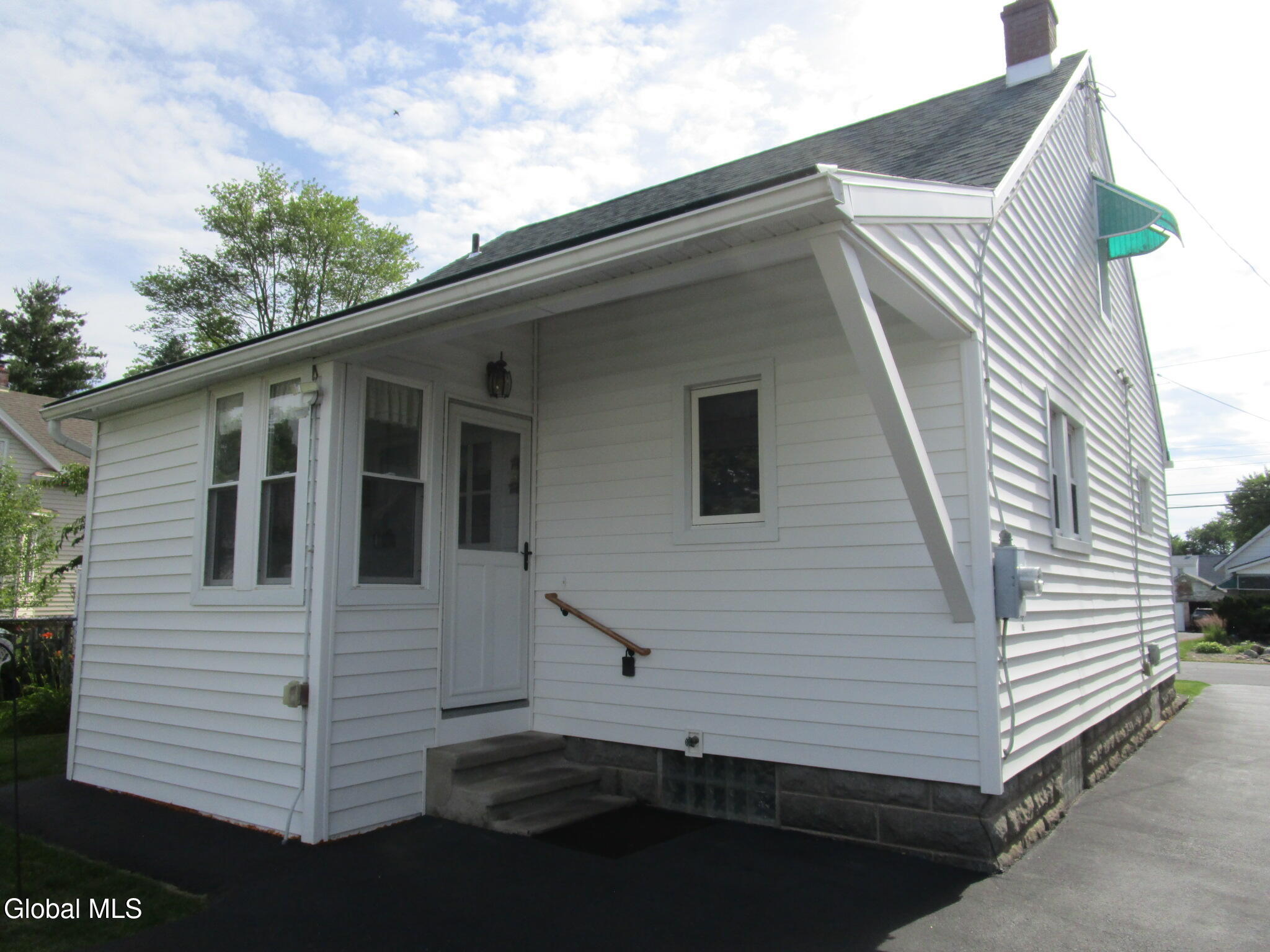 3025 Cox Avenue Schenectady NY 12306