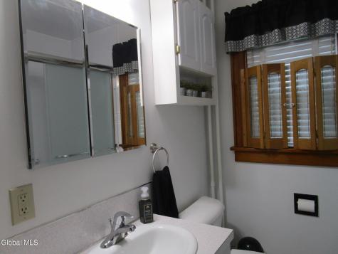 3025 Cox Avenue Schenectady NY 12306