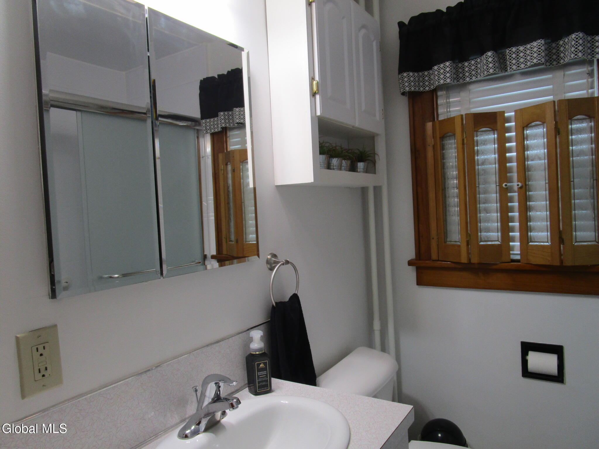 3025 Cox Avenue Schenectady NY 12306
