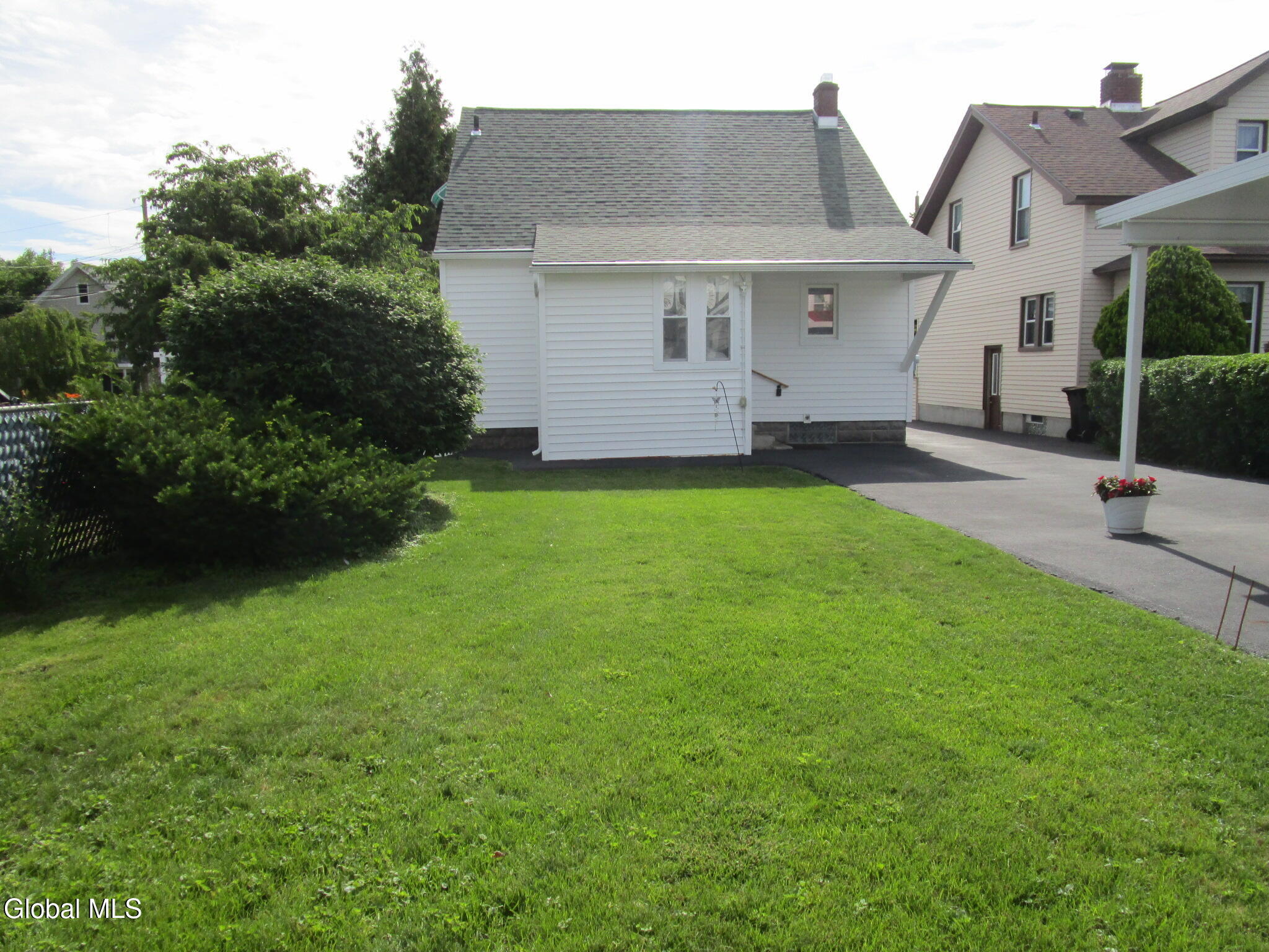 3025 Cox Avenue Schenectady NY 12306