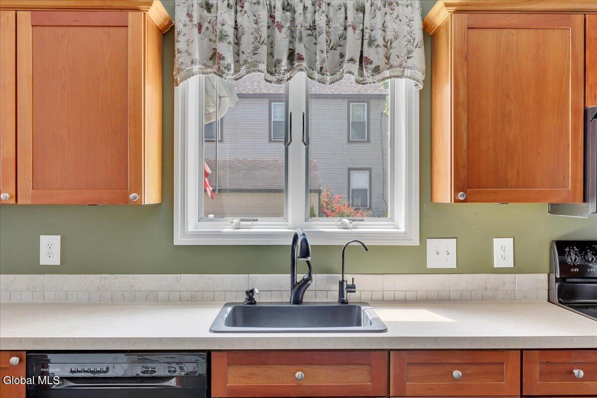 1343 7th Avenue Watervliet NY 12189