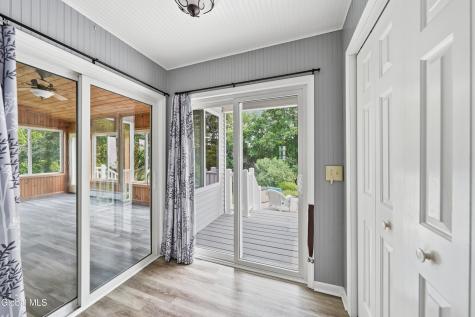 11 Fiore Circle Latham NY 12110