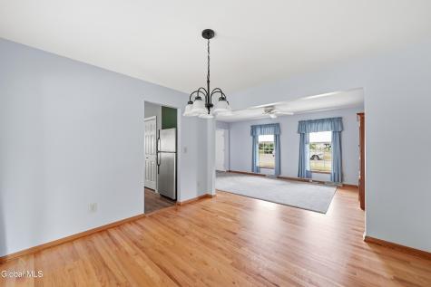 11 Fiore Circle Latham NY 12110