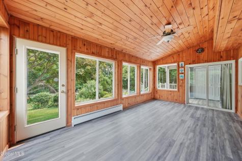 11 Fiore Circle Latham NY 12110