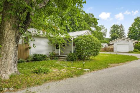 10 Kidder Lane Glens Falls NY 12801
