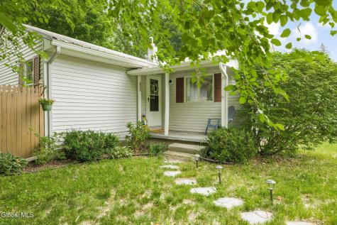 10 Kidder Lane Glens Falls NY 12801