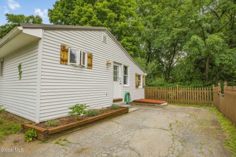 10 Kidder Lane Glens Falls NY 12801