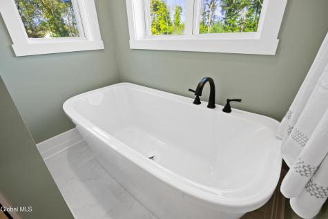 34 Tamarack Street Ballston Lake NY 12019