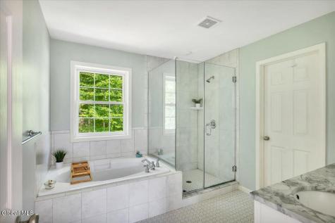 5 David Lane Clifton Park NY 12065