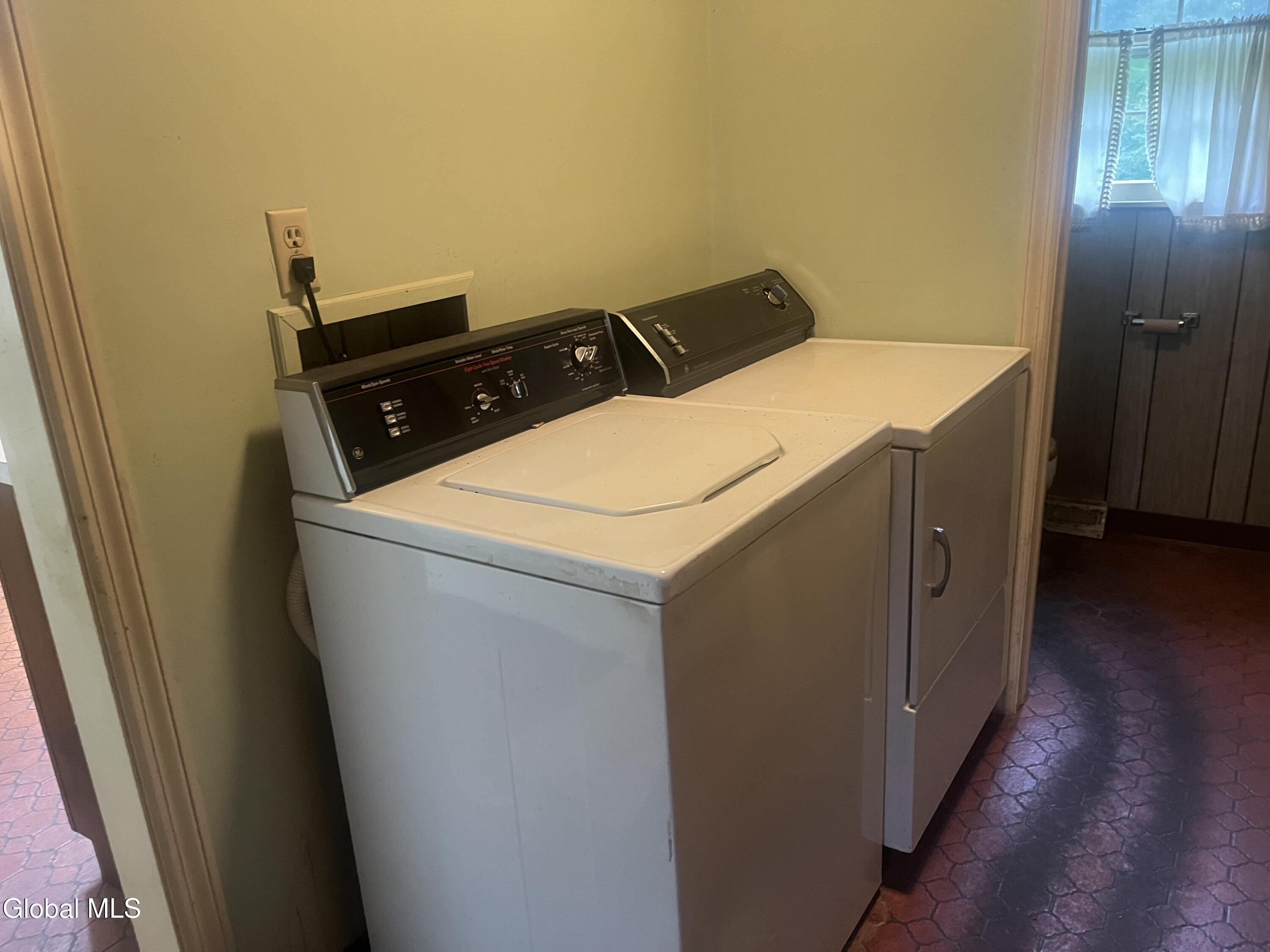 42 Heritage Parkway Glenville NY 12302