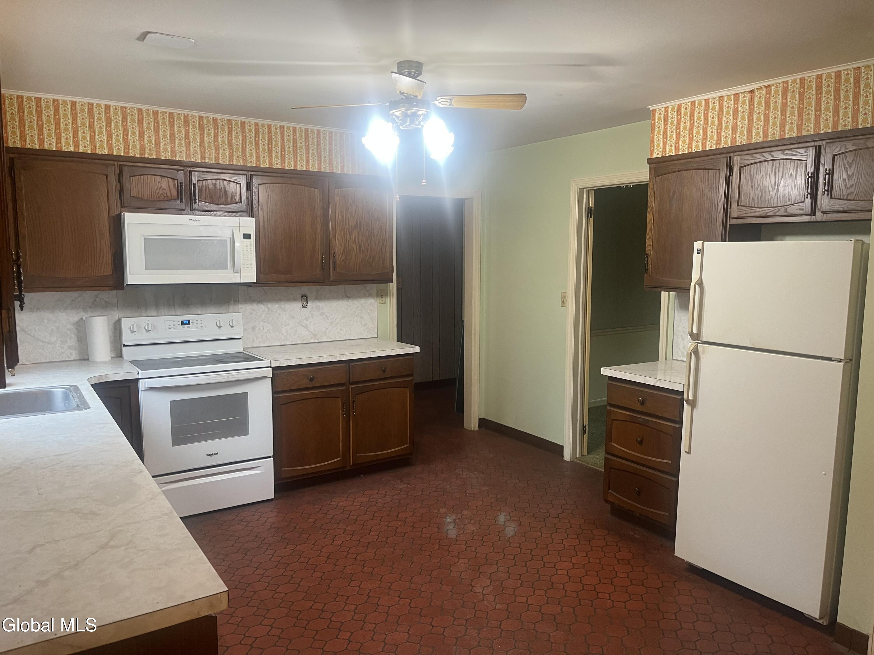 42 Heritage Parkway Glenville NY 12302