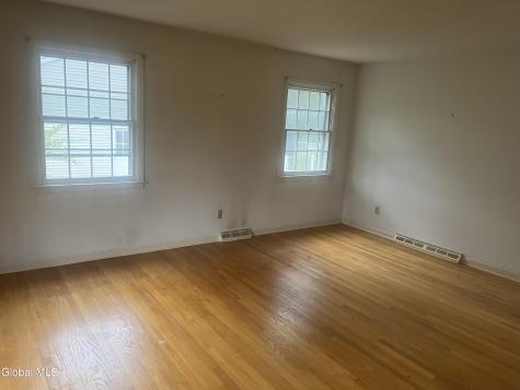 42 Heritage Parkway Glenville NY 12302