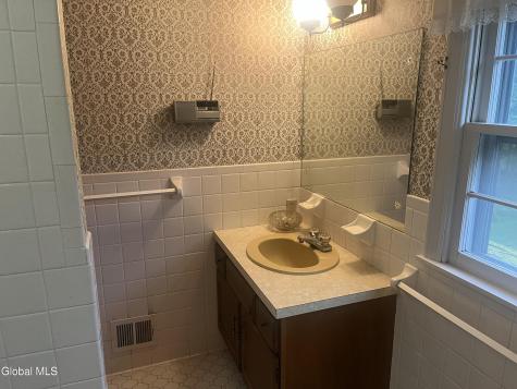 42 Heritage Parkway Glenville NY 12302