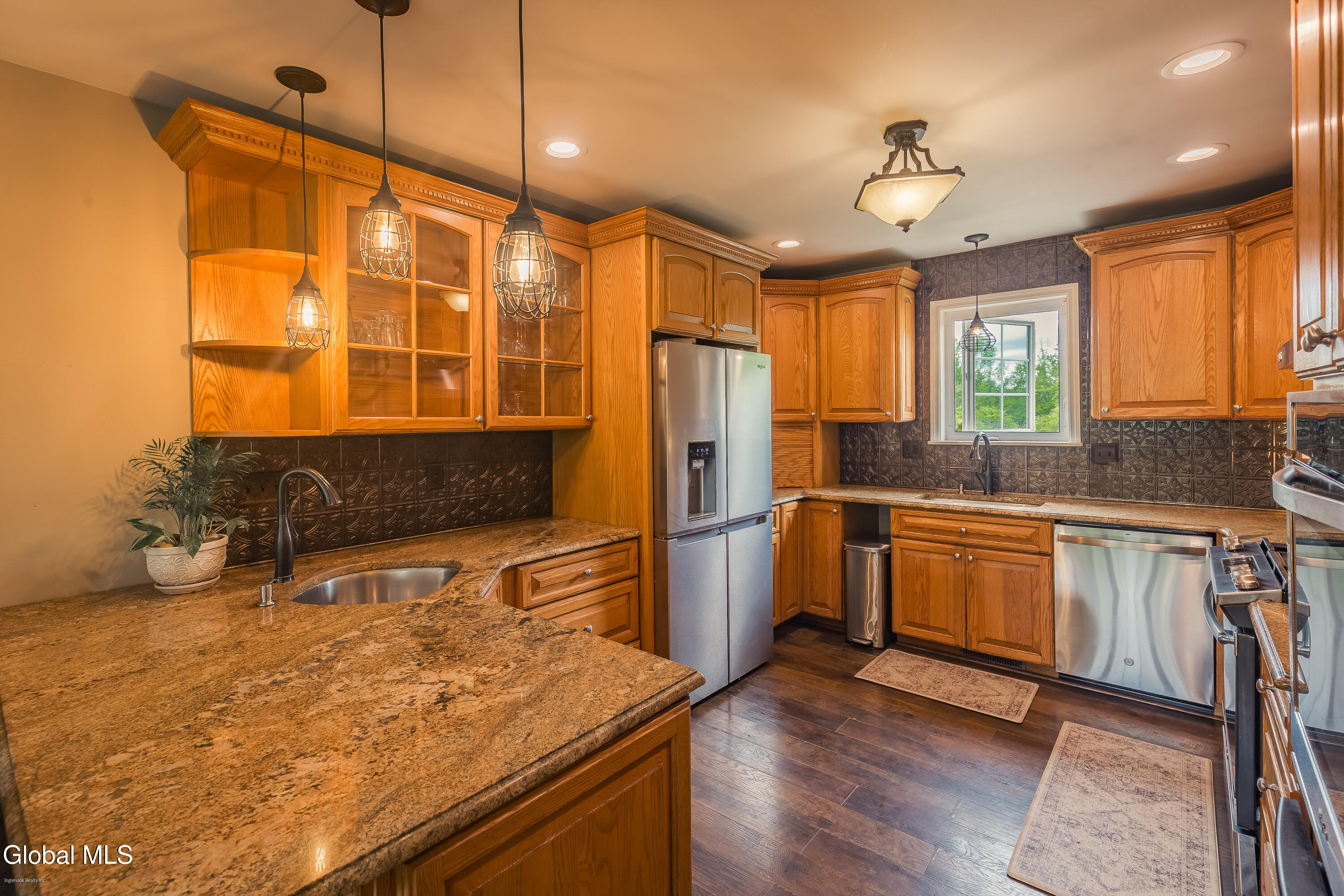 329 Severine Lane Glen NY 12072
