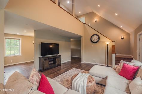 329 Severine Lane Glen NY 12072