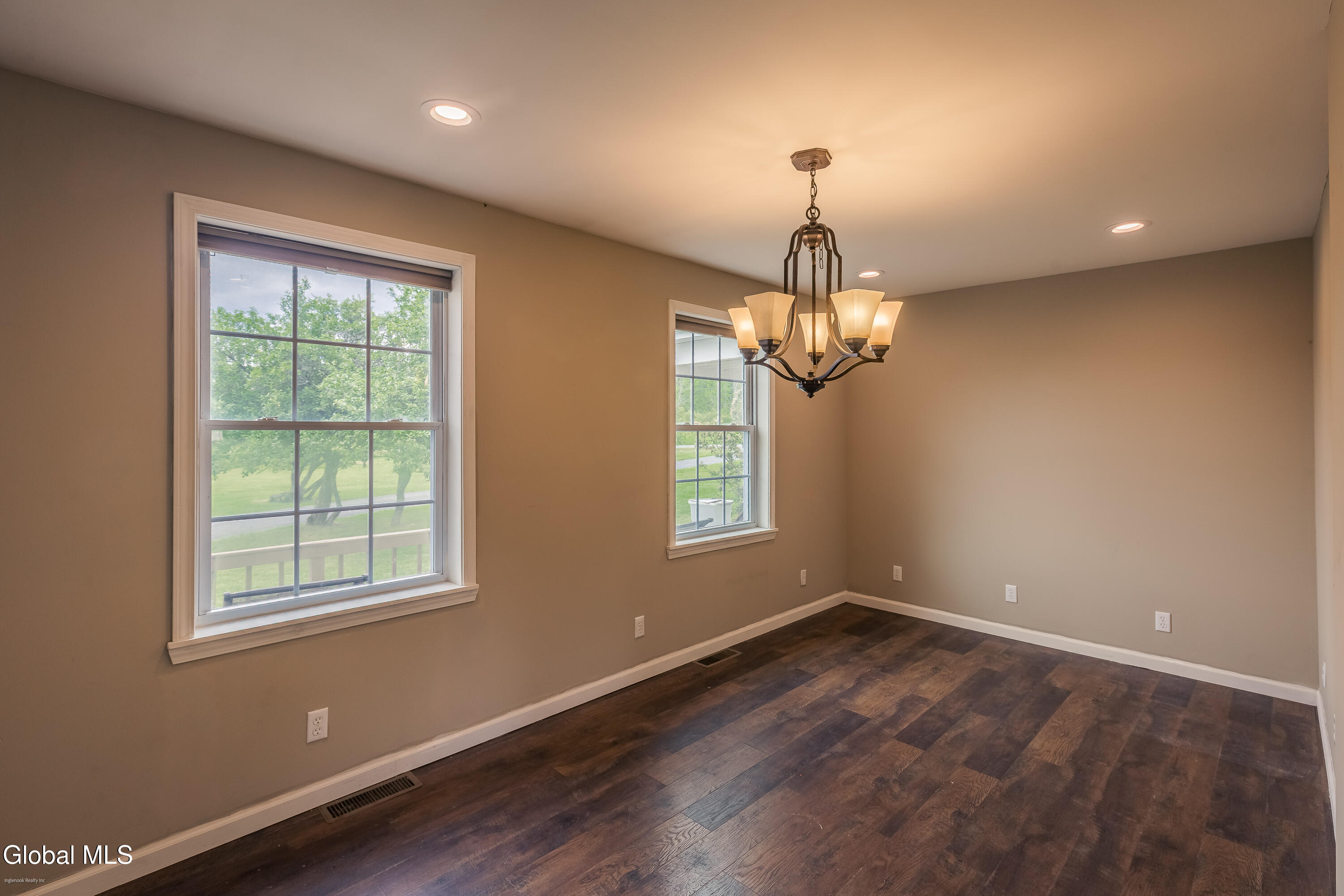 329 Severine Lane Glen NY 12072